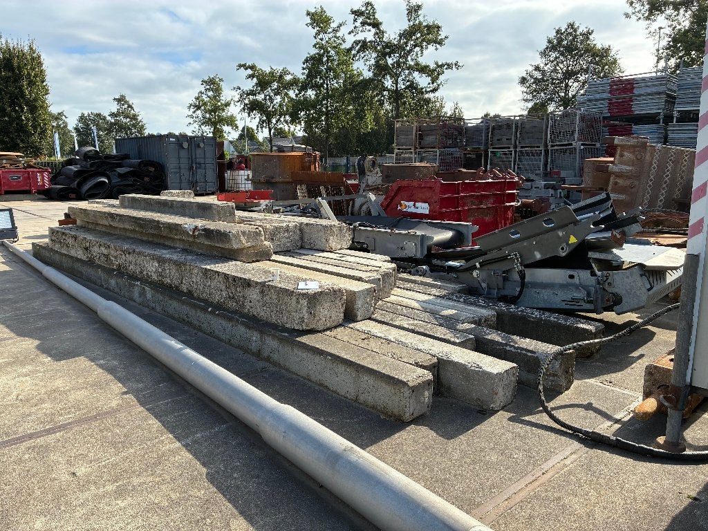 Gebruikte heipalen, betonpalen, funderingspalen, Ophalen of Verzenden, Gebruikt, 250 cm of meer, Palen