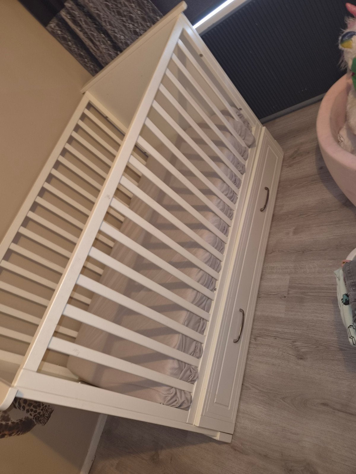 Wit ledikant met lade - Zo goed als nieuw, Kinderen en Baby's, Ophalen
