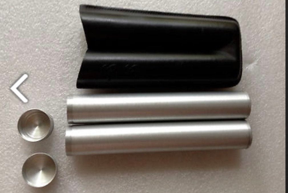 Lederen Sigarenkoker met 2 Aluminium Kokers -  zgan, Verzamelen, Overige Verzamelen, Zo goed als nieuw, Ophalen of Verzenden