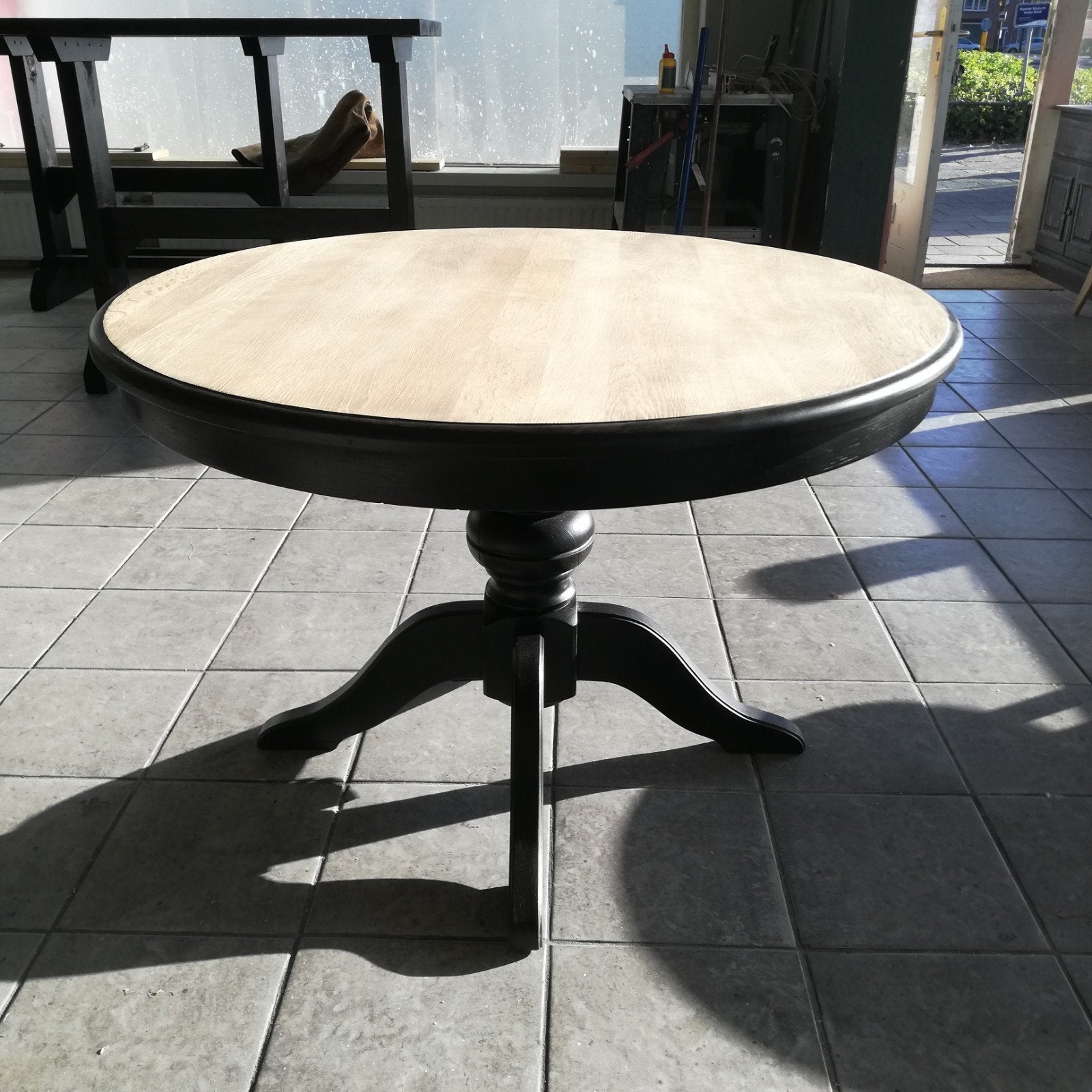mooie ronde eetkamertafel 110 cm, Huis en Inrichting, Rond, Ophalen of Verzenden, Zo goed als nieuw, Landelijke