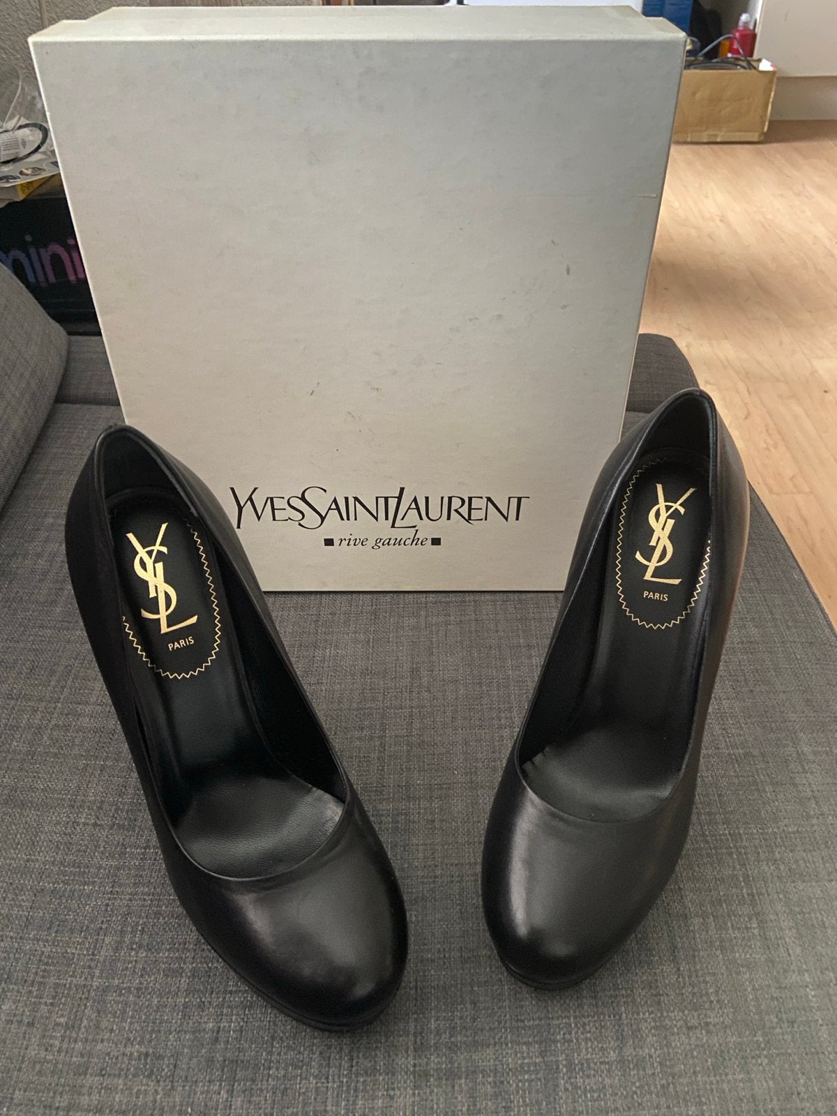 Yves Saint Laurent platform pumps maat 38,5, Ophalen of Verzenden, Zo goed als nieuw, Zwart, Pumps