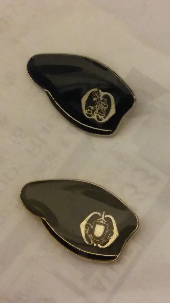 Leger pins pet cap soldaat baret marine landmacht luchtmacht, Verzenden, Zo goed als nieuw, Sport