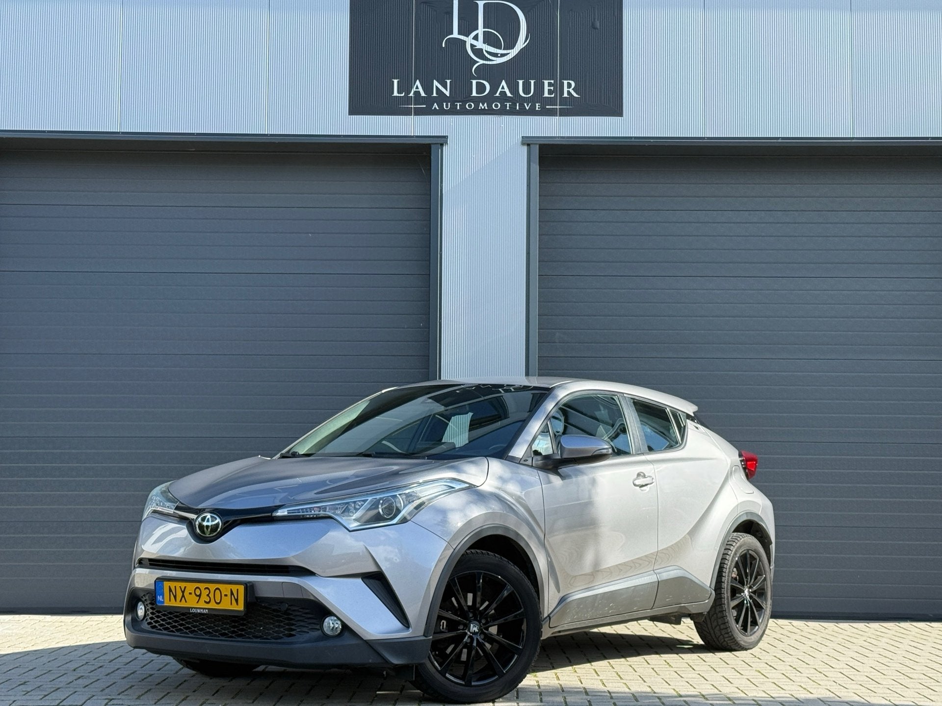 Toyota C-HR 1.2 Dynamic 116PK / Camera / Nette auto!, Auto's, Voorwielaandrijving, Gebruikt, 4 cilinders, 116 pk
