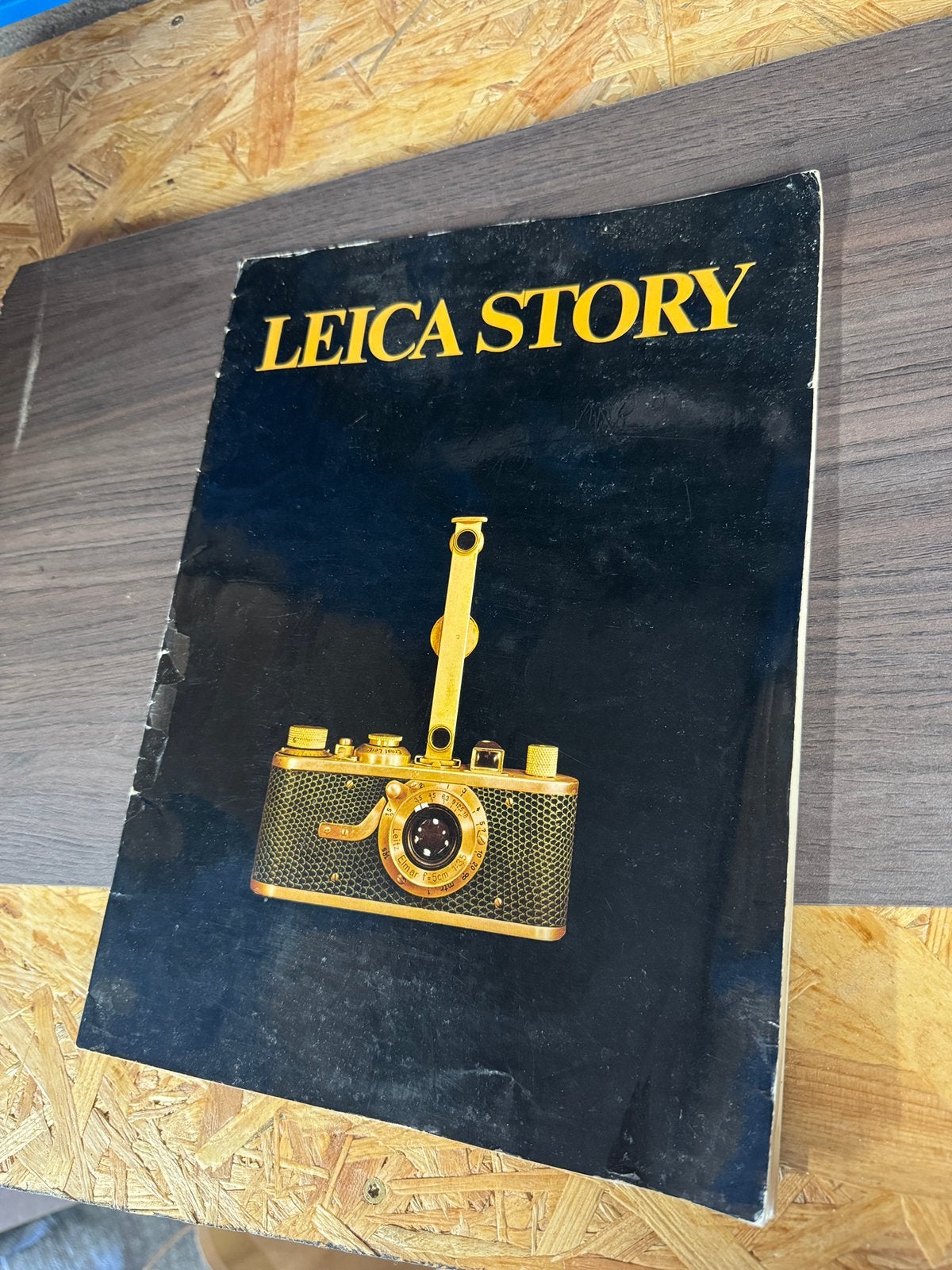 Leica Story – Pozner & Pomeyrol – Nederlandse uitgave, Ophalen of Verzenden, Gelezen, Camera's