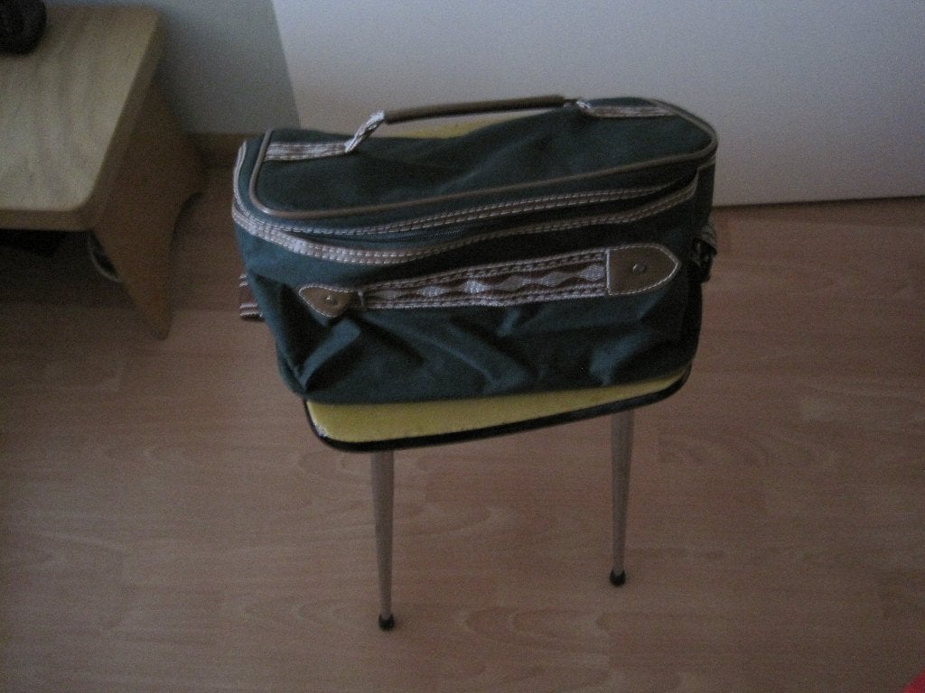 Nieuw: donker groene toilettas, Ophalen, Nieuw, Groen, Dame