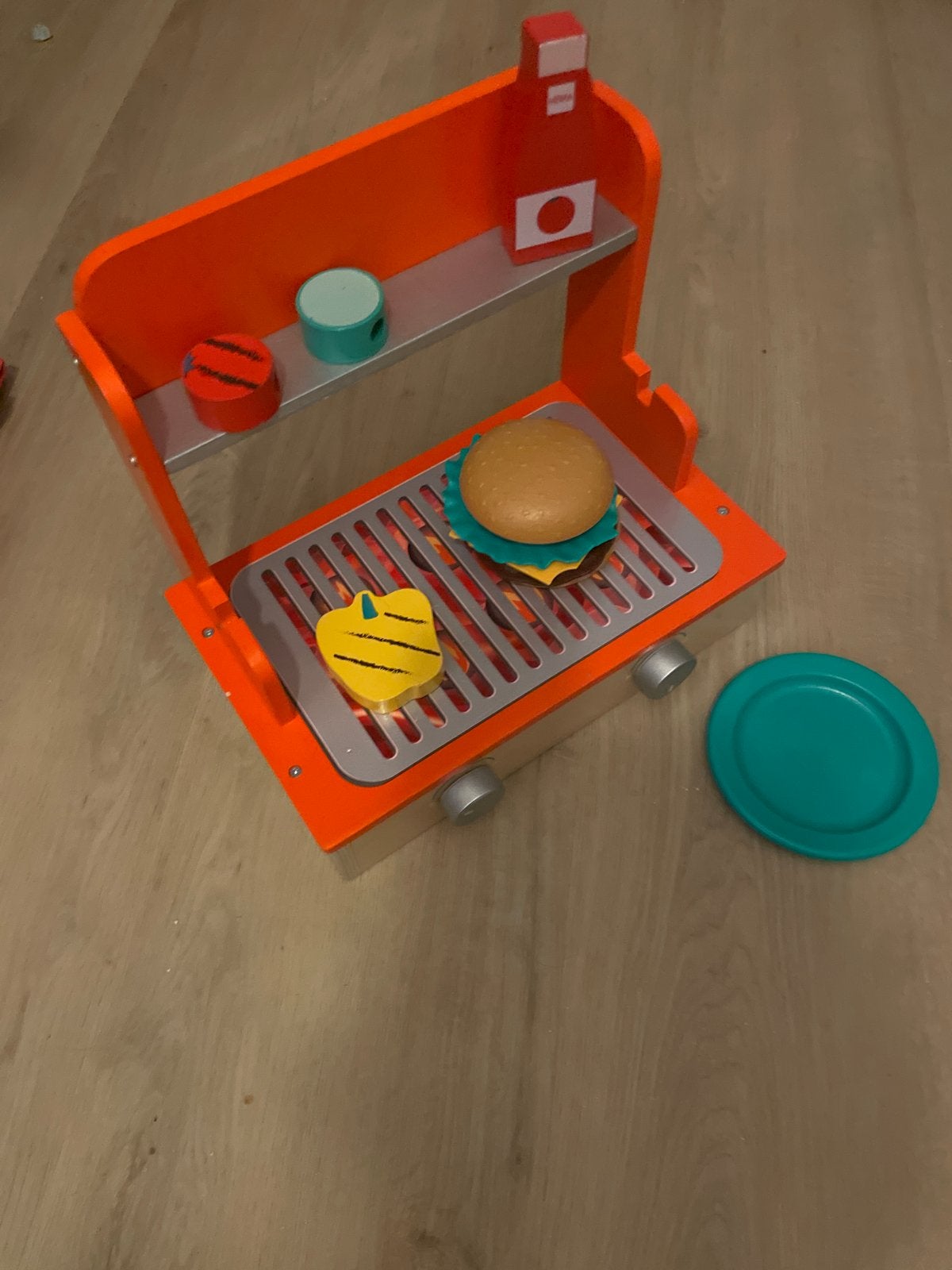 Houten speelgoed BBQ met accessoires, Ophalen, Zo goed als nieuw, Jongen of Meisje