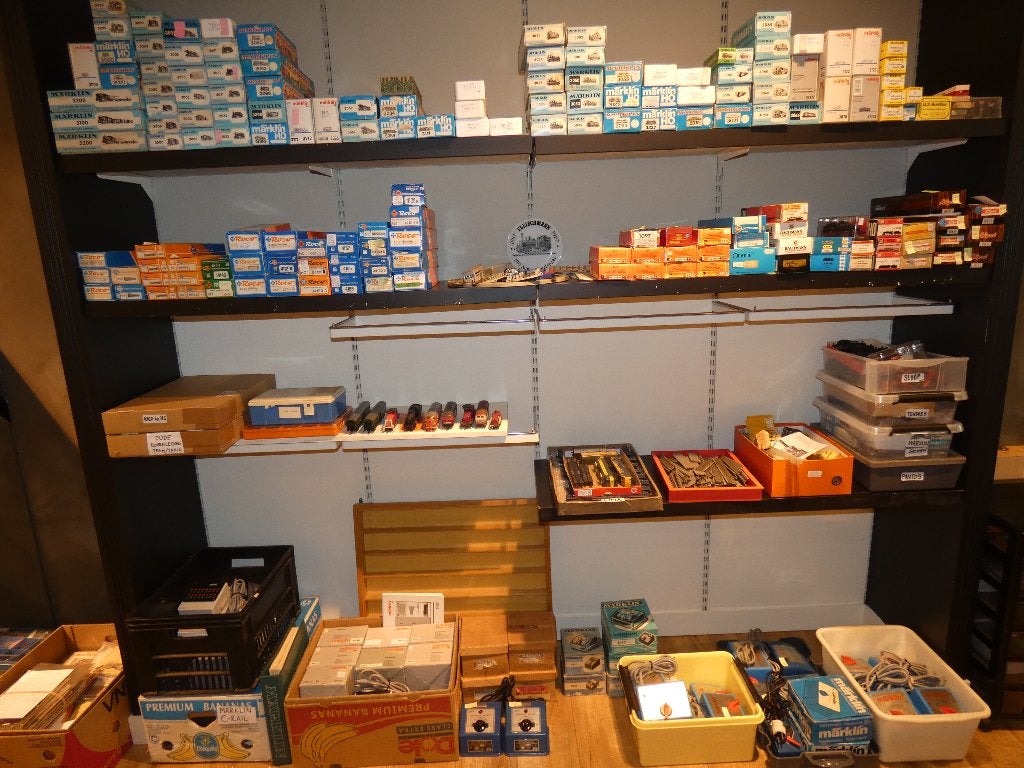 XL verkoop HO-N treinen & blikspeelgoed Märklin ea in winkel, Ophalen, Gebruikt, Gelijkstroom of Wisselstroom, Overige typen