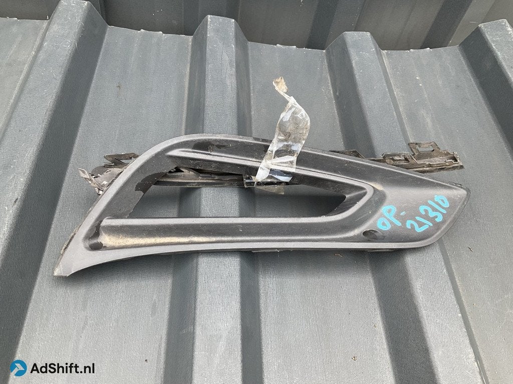 Bumper Grill Opel Astra 13481940 Mistlamp Rooster Rechts OP-, Auto-onderdelen