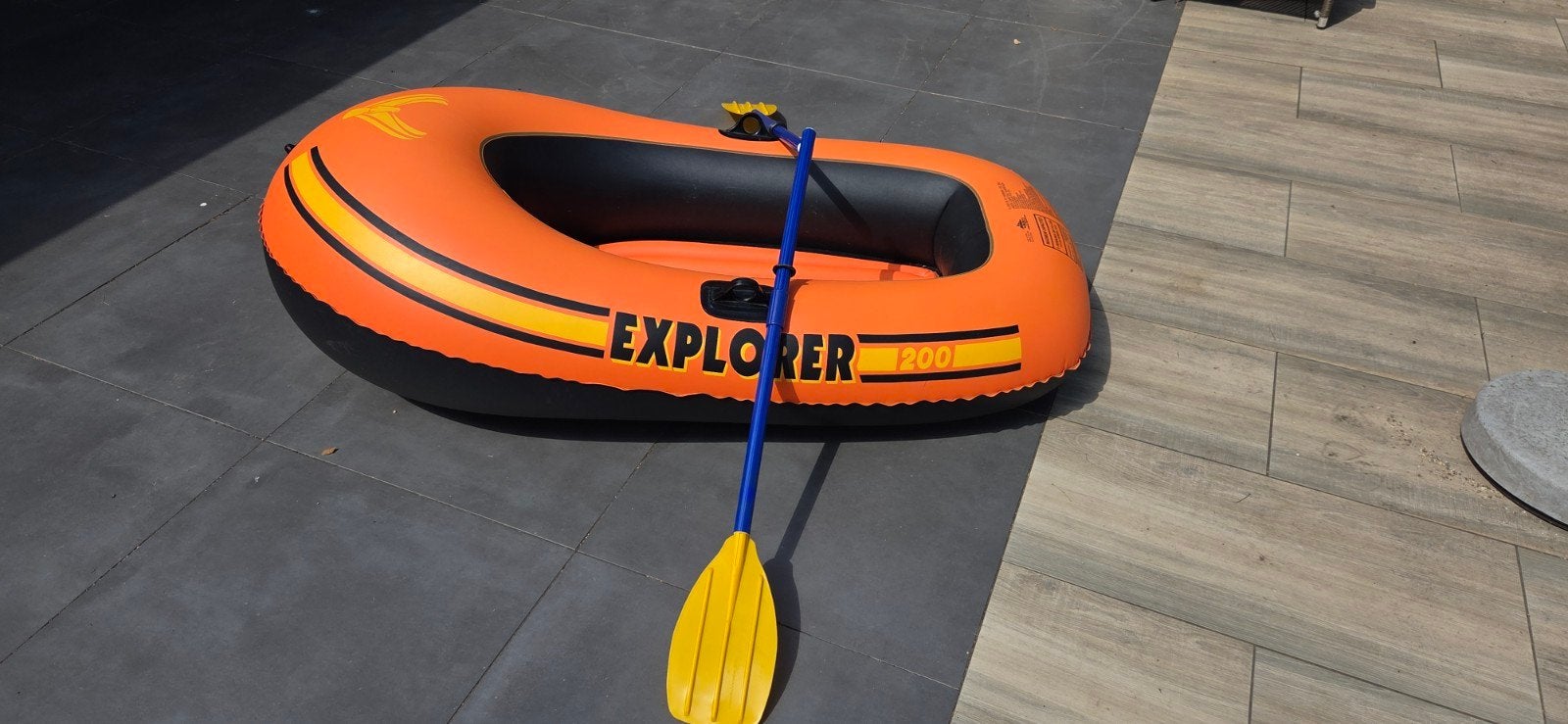 Boot Intex Explorer 200 opblaasboot met peddels, Ophalen, Zo goed als nieuw