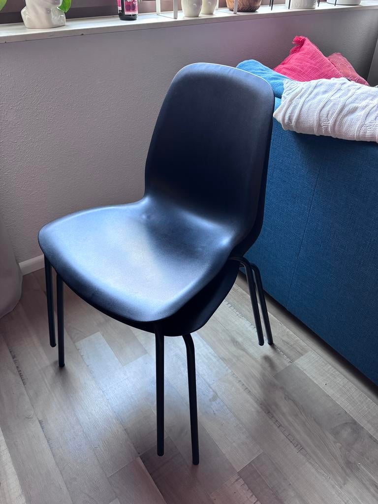 2x IKEA stoelen, Ophalen, Kunststof, Twee, Zwart