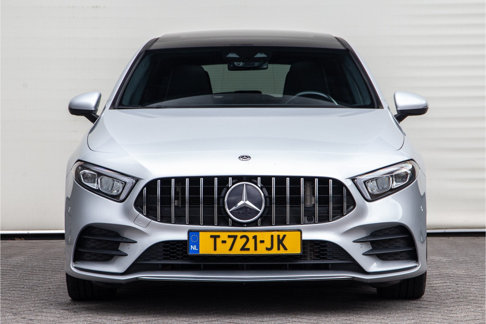 Mercedes-Benz A-Klasse 200 AMG Premium, Pano, Widescreen, Sf, Gebruikt, Euro 6, 4 cilinders, 1600 kg