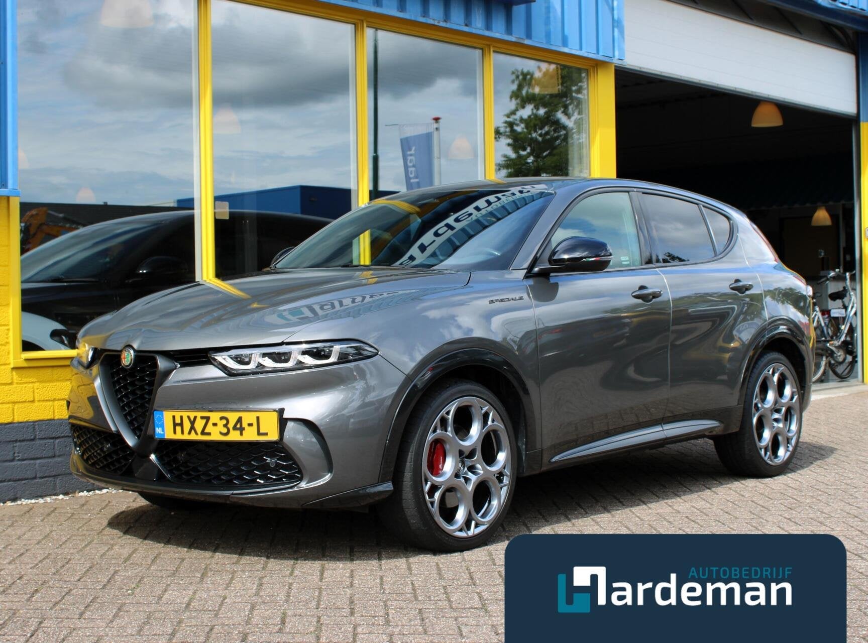 Alfa Romeo Tonale 1.5T Hybrid Edizione Speciale Carplay, Auto's, Gebruikt, Euro 6, 4 cilinders, Bedrijf