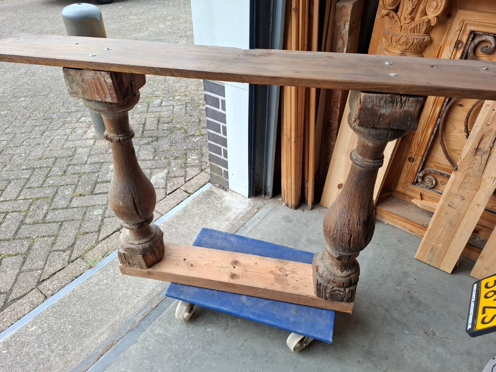 2x houten antieke balousters, Doe-het-zelf en Verbouw, Hout en Planken, Ophalen, Minder dan 25 mm, Overige typen, Minder dan 200 cm