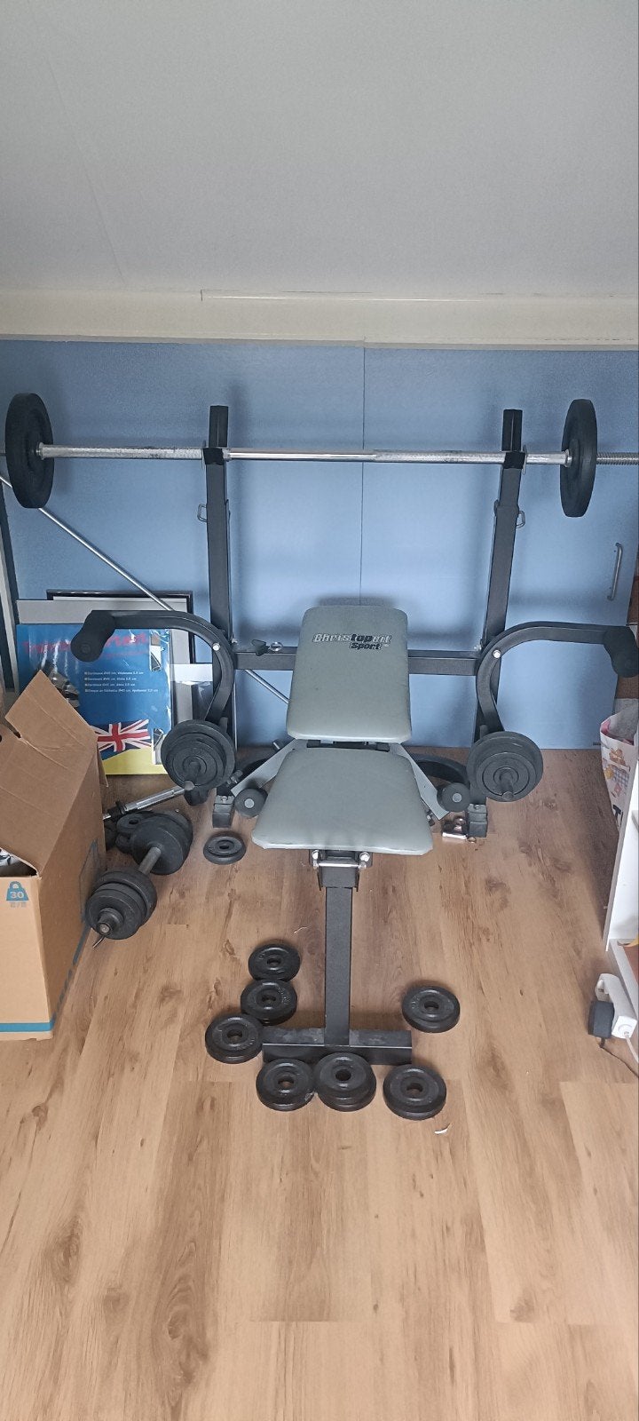 Christopeit Sport Fitnessbank met stang en 2x 10kg gewicht, Sport en Fitness, Ophalen, Gebruikt, Armen, Fitnessbank