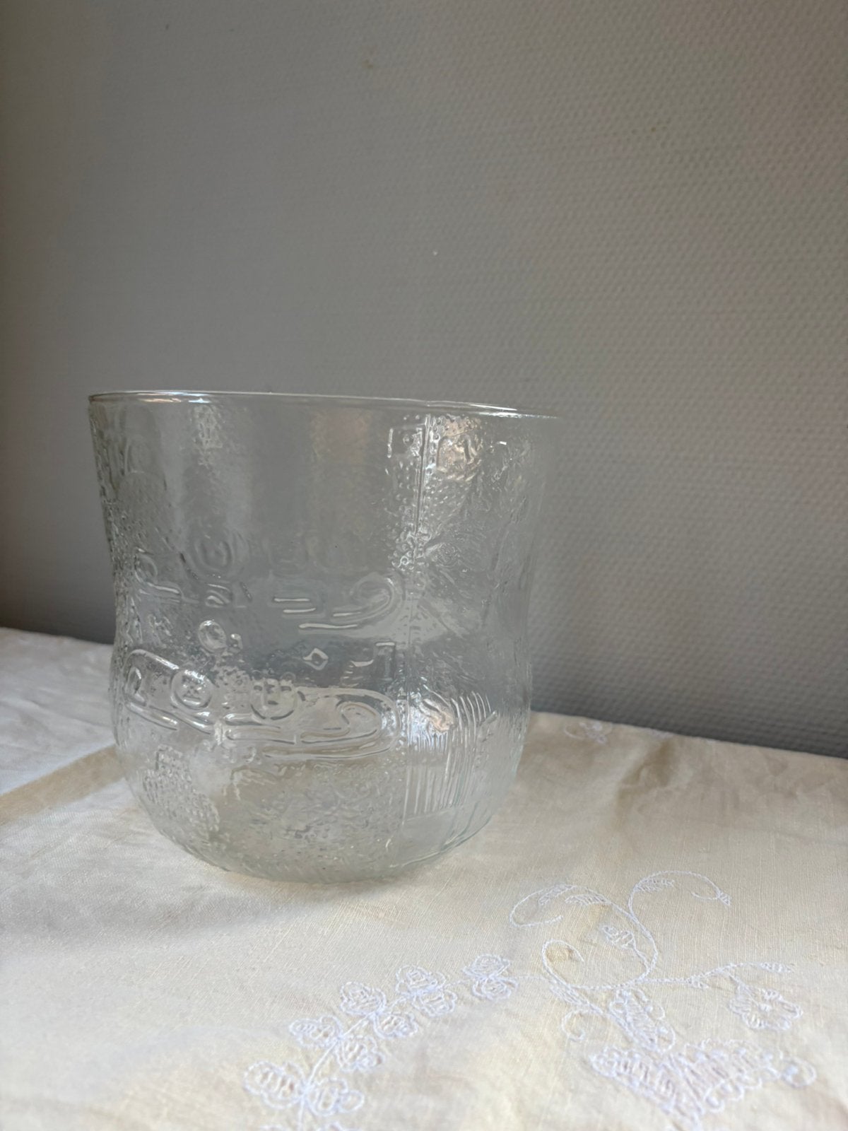 Vintage Oiva Toikka glazen vaas|Arabia Finland, Met patroon/structuur, Transparant, Ophalen of Verzenden, 18 cm