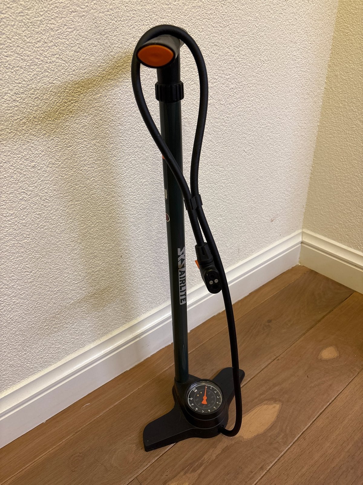 Fietspomp met drukmeter - AIRLITE, Fietsen en Brommers, Ophalen, Drukmeter, Nieuw