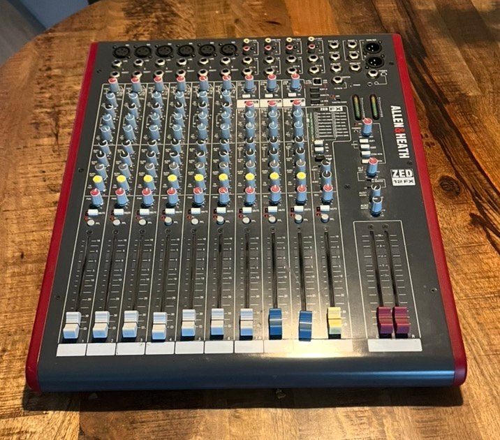 Allen& Heath Zed FX 12 mengtafel inclusief Flight Case, Muziek en Instrumenten, Ophalen, Zo goed als nieuw, 10 tot 20 kanalen