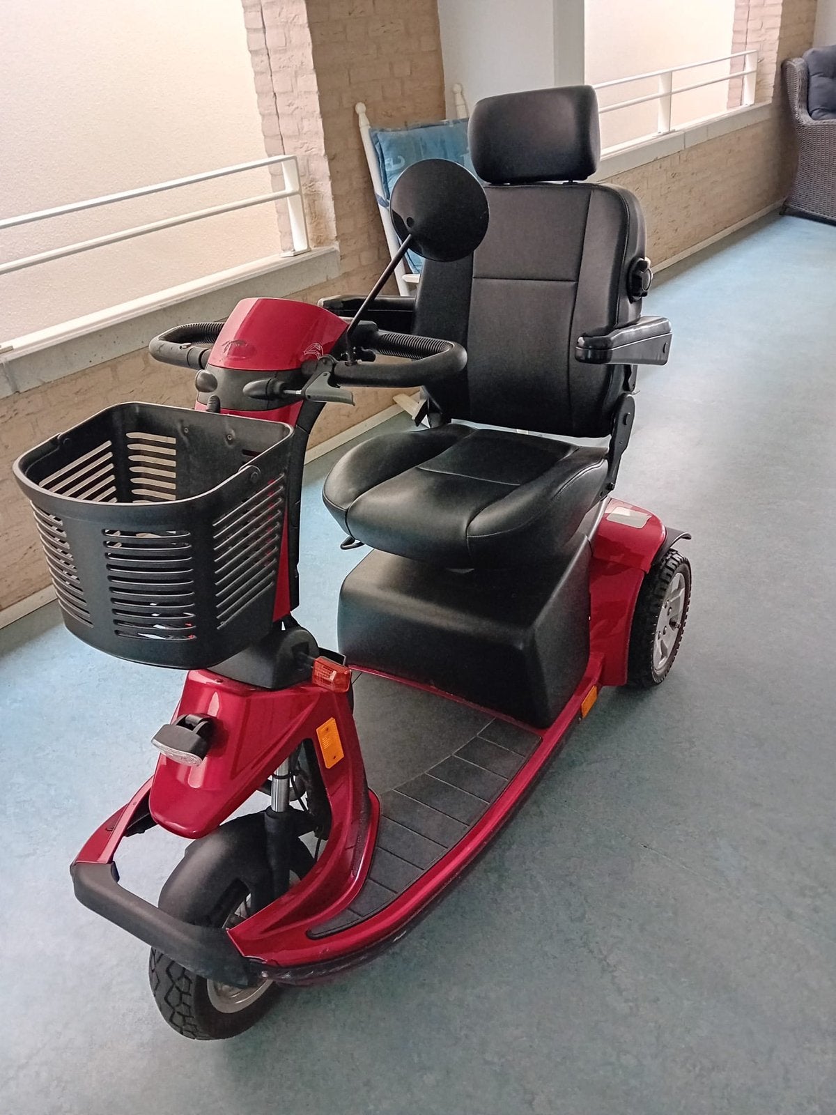 Scootmobiel Pride Luna Victory S613 3-wiel rood, Ophalen, 15 km of minder, 11 t/m 15 km/u, Gebruikt