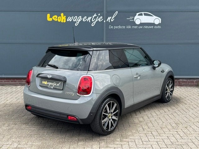 MINI Electric Collection 33 kWh *leder *stoelverw. *carplay, Auto's, Gebruikt, 33 kWh, 4 stoelen, Mini Electric