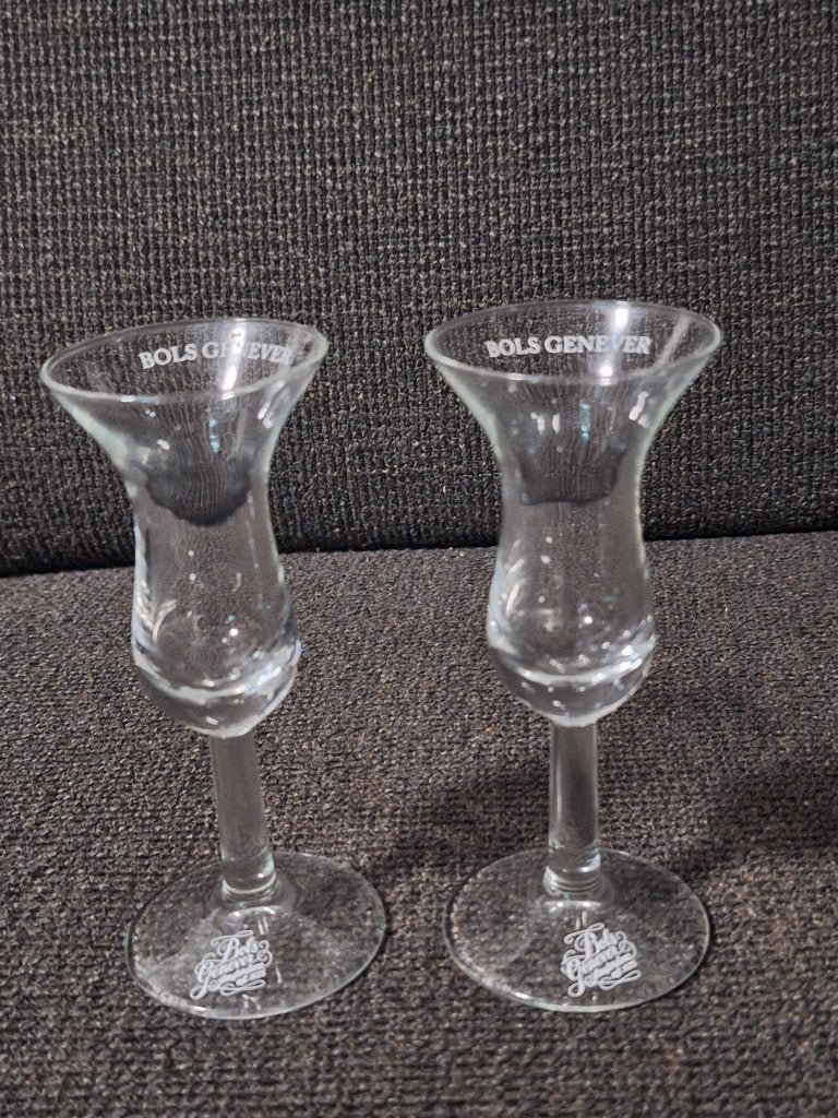 BOLS GENEVER AMSTERDAM glaasjes op voet, 2 stuks, Ophalen of Verzenden, Zo goed als nieuw, Borrel- of Shotglas