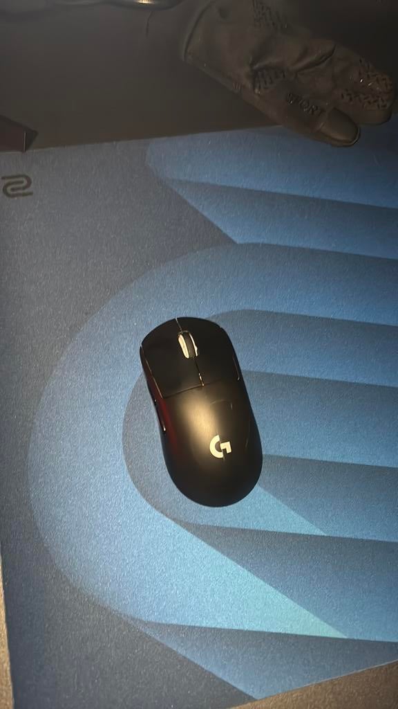 Logitech G Pro Superlight, Rechtshandig, Muis, Gebruikt, Gaming muis