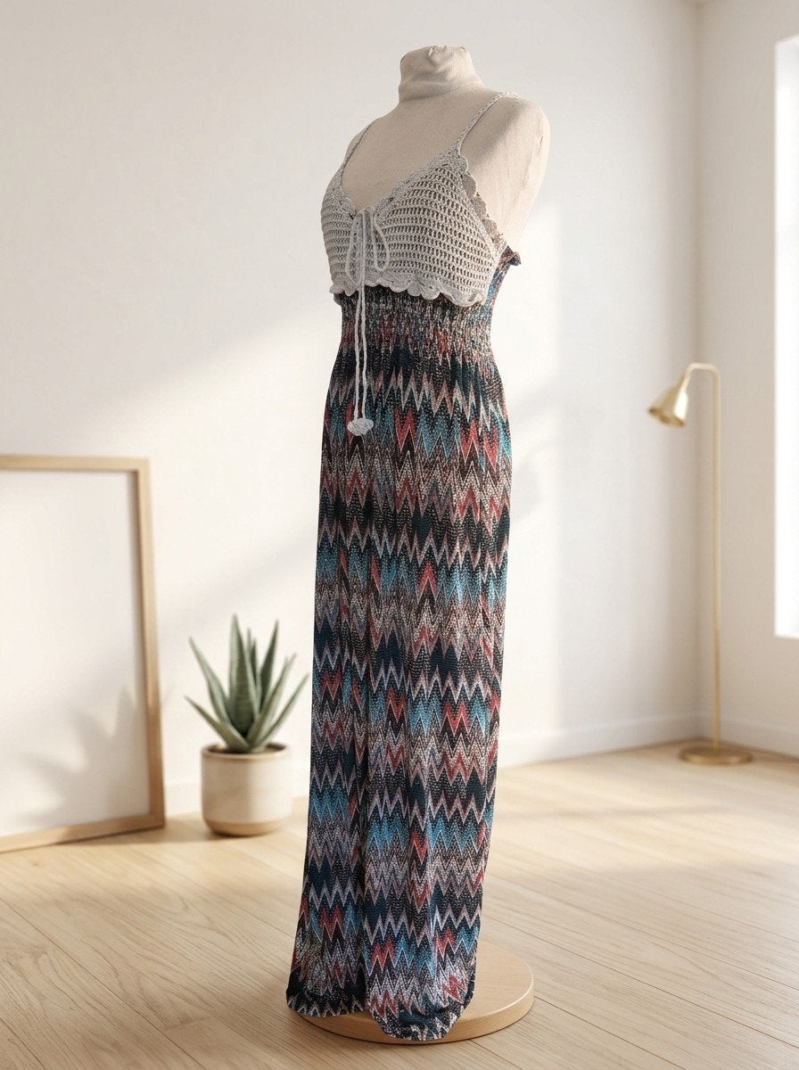 Prachtige Boho Maxi Jurk met Gehaakte Top (One Size / Stretc, Maat 38/40 (M), Meerkleurig, Ophalen of Verzenden, Zo goed als nieuw