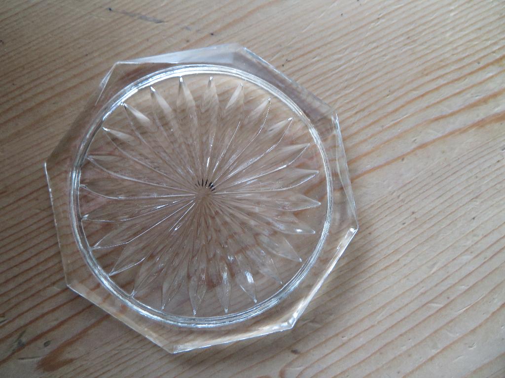 Kistje met 11 glazen onderzetters Vintage Brocante, Huis en Inrichting, Woonaccessoires | Onderzetters, Ophalen of Verzenden, Glas of Kopje