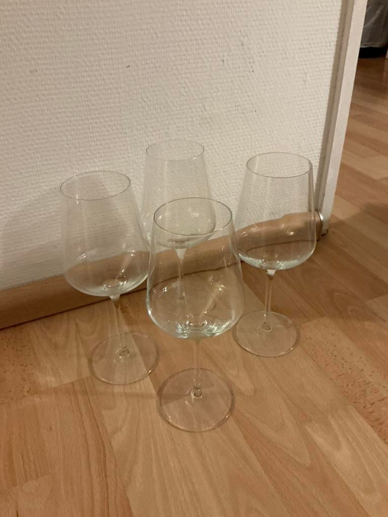 Merk: VIVO Villeroy & Boch 4 wijnglazen nieuw., Verzamelen, Ophalen of Verzenden, Nieuw, Overige typen