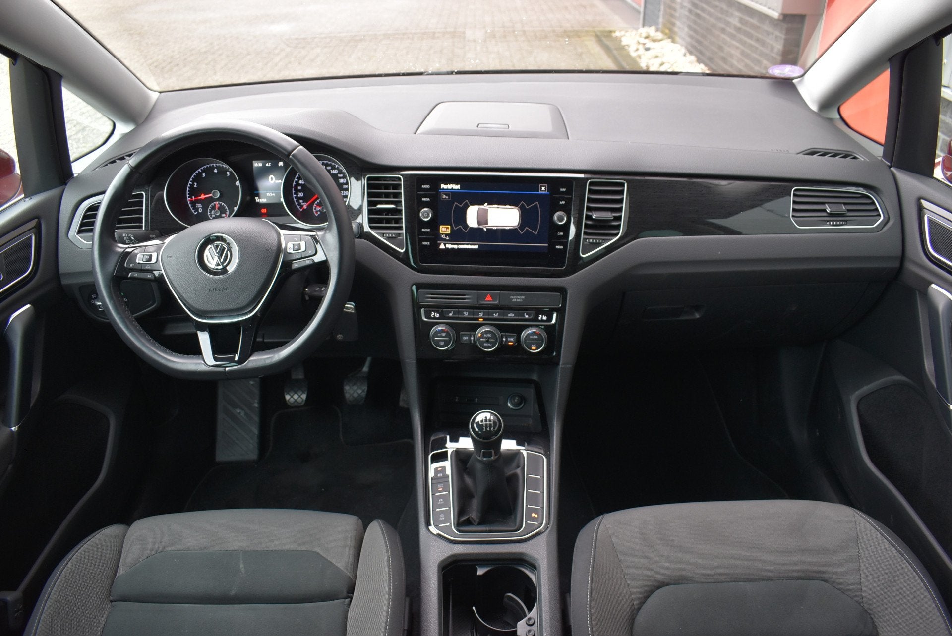 Volkswagen Golf Sportsvan 1.5 TSI ACT Highline Edition Stoel, Voorwielaandrijving, Euro 6, 4 cilinders, Alcantara