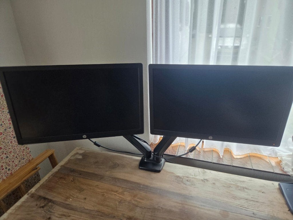 2x HP EliteDisplay E323 + Monitorarm, Ophalen, IPS, Full HD, Zo goed als nieuw