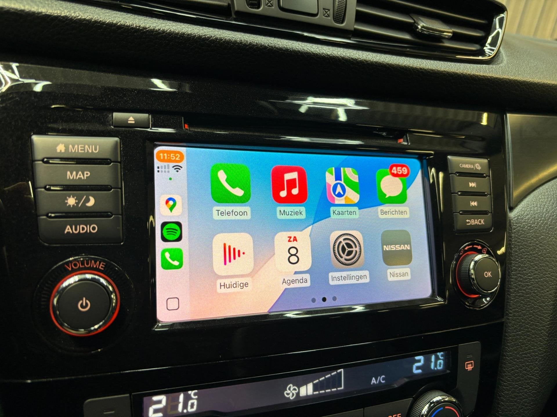 Nissan Qashqai 1.3 DIG-T N-Tec|Carplay|Acc|360|Panoramadak, Auto's, Voorwielaandrijving, 687 kg, Gebruikt, 4 cilinders