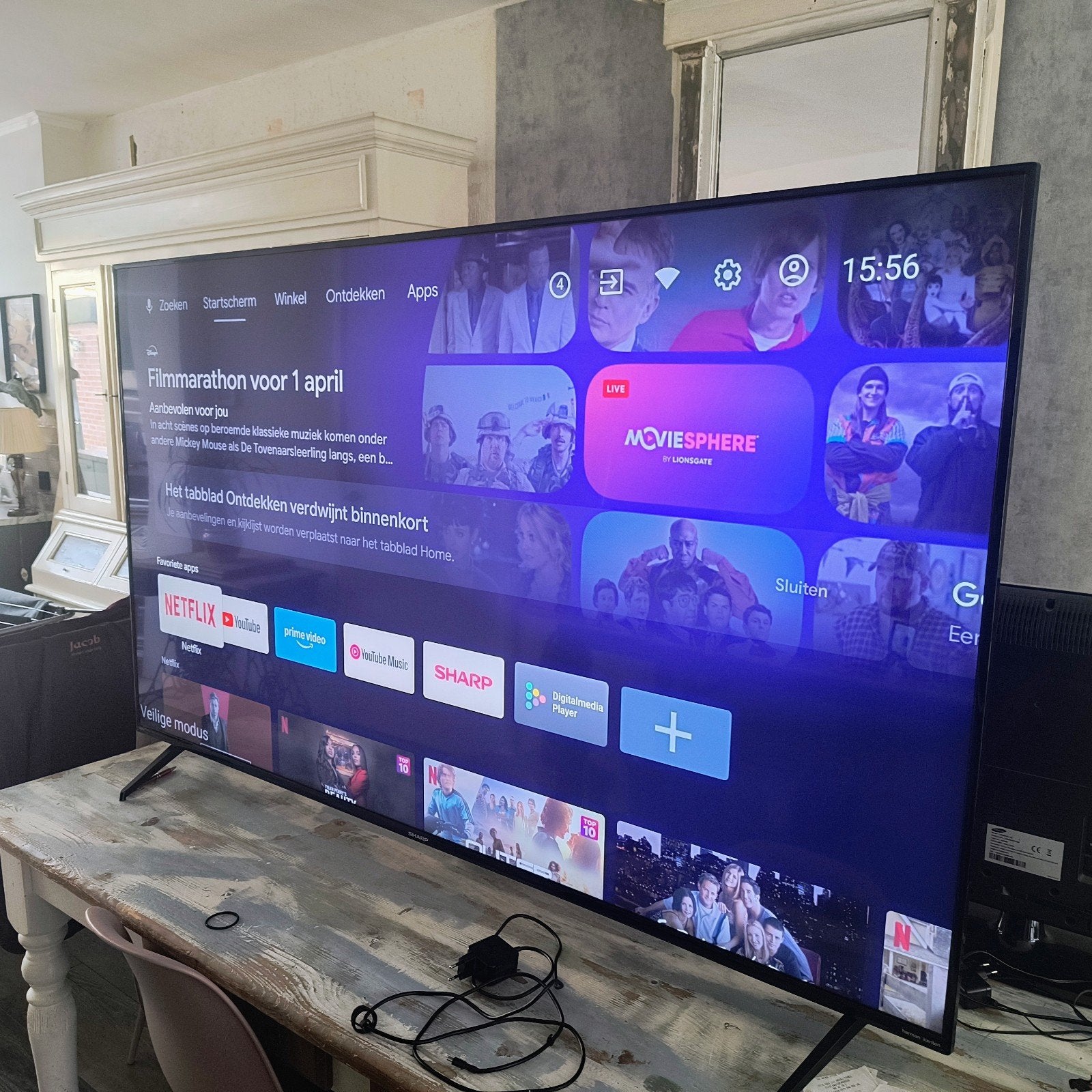 sharp smart tv 70 inch, Ophalen, LED, 50 Hz, Zo goed als nieuw