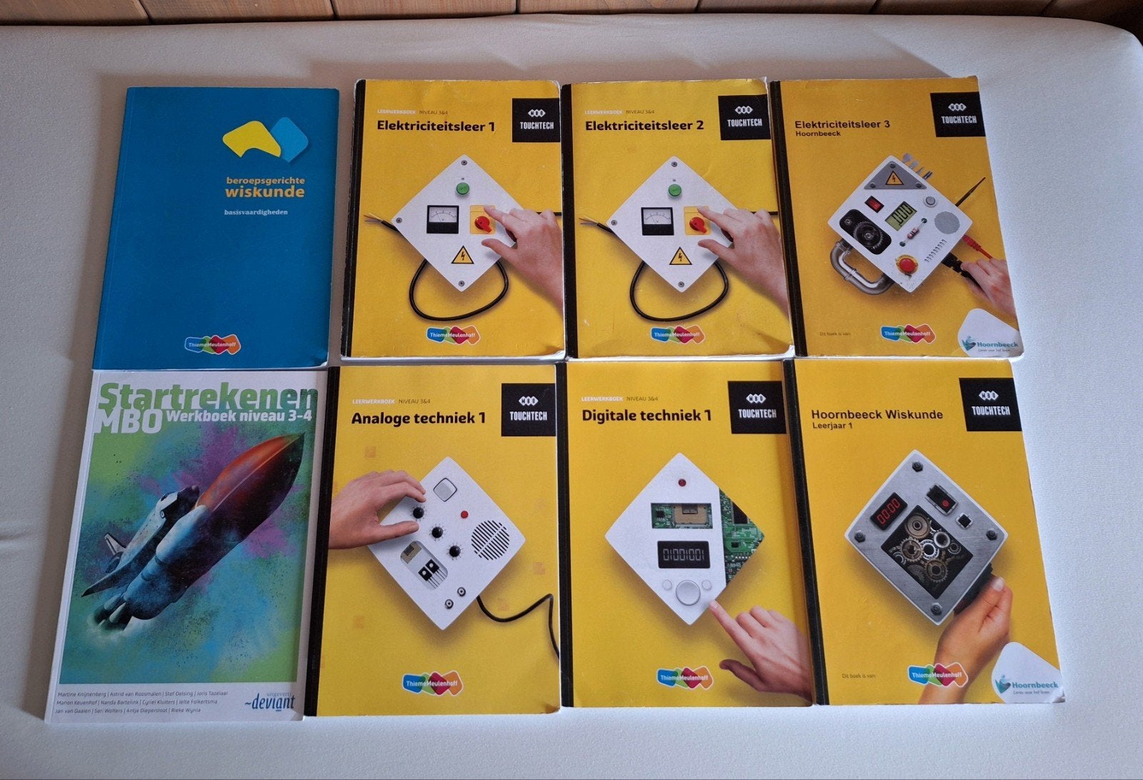 Studieboeken technicus engineering elektrotechniek Hoorbeeck, Boeken, Ophalen of Verzenden, Overige niveaus