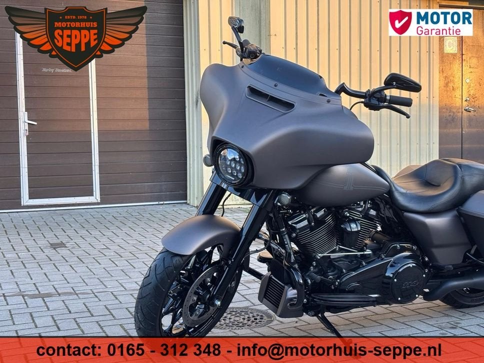 Foto 4 van HARLEY-DAVIDSON STREET GLIDE SPECIAL 114
