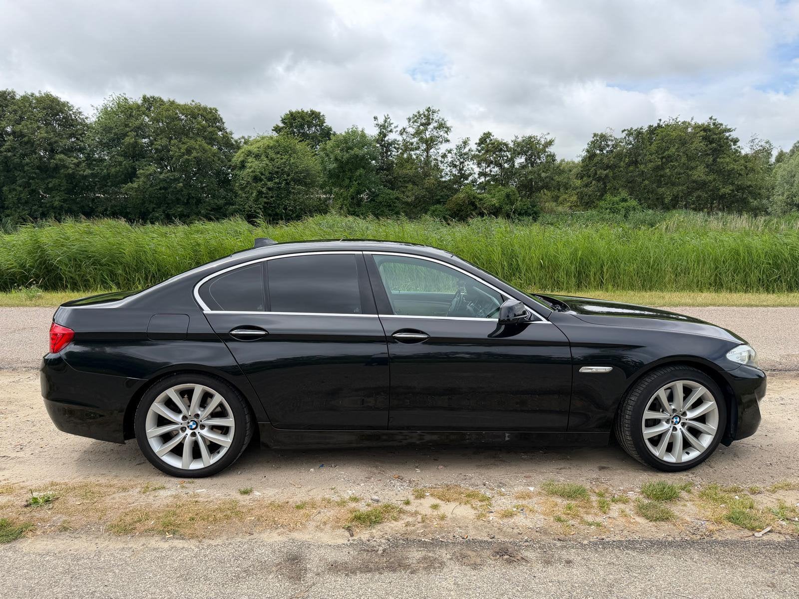 BMW 5-Serie 3.0 I 528 AUT 2010 Zwart, Achterwielaandrijving, Origineel Nederlands, Particulier, Sedan