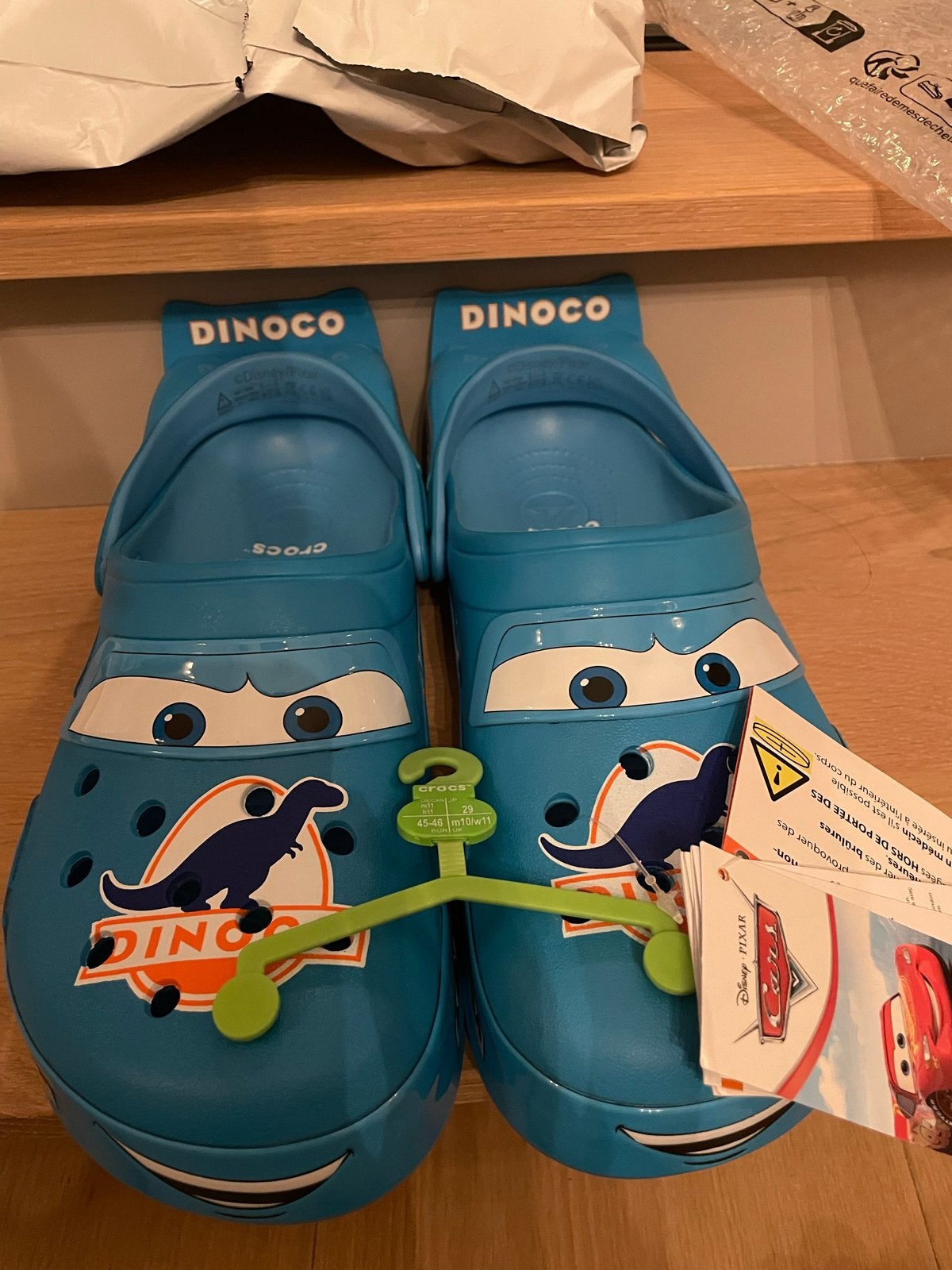 Lightning McQueen Dinoco Crocs - Maat 45/46, Kleding | Heren, Ophalen of Verzenden, Nieuw