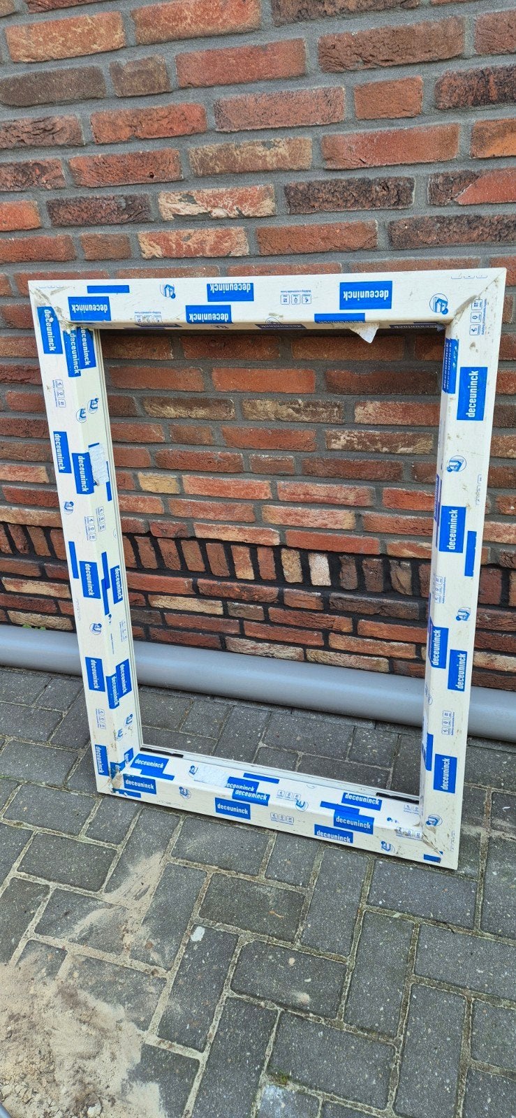 Deceuninck kunstof raamkozijn, Doe-het-zelf en Verbouw, Kozijnen en Schuifpuien, Kunststof, Raamkozijn, 75 tot 150 cm, Ophalen