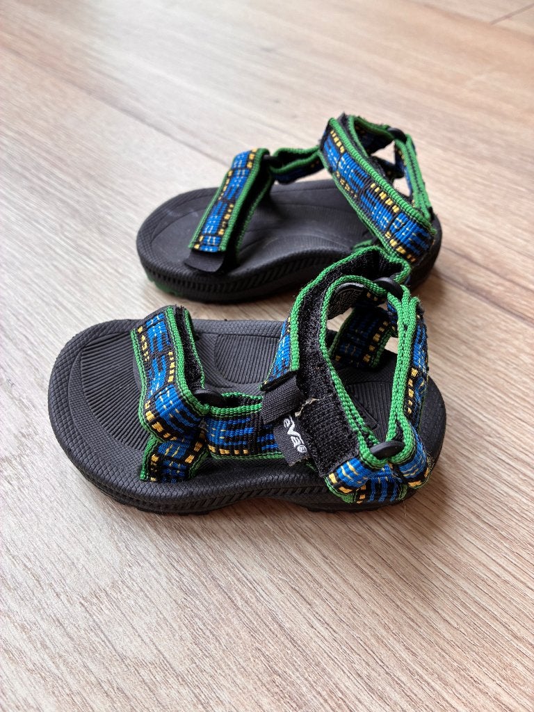 Zeer nette Teva sandalen maat 18, Jongen of Meisje, Overige typen, Zo goed als nieuw, Teva