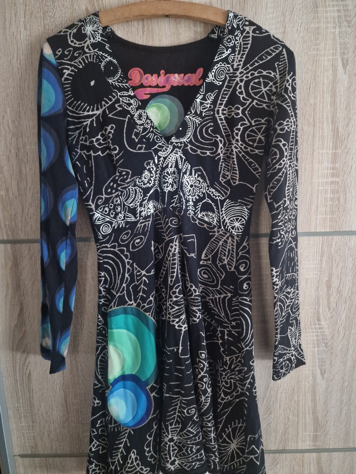 Desigual jurk met lange mouwen en print, Maat 38/40 (M), Zwart, Ophalen of Verzenden, Knielengte