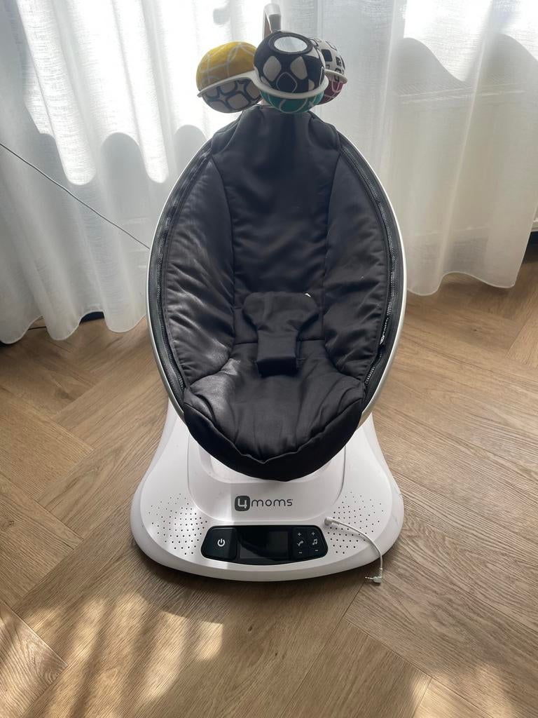 4moms MamaRoo 4.0 Wiegje/Schommelstoel - Netjes en Gewassen, Ophalen, Zo goed als nieuw