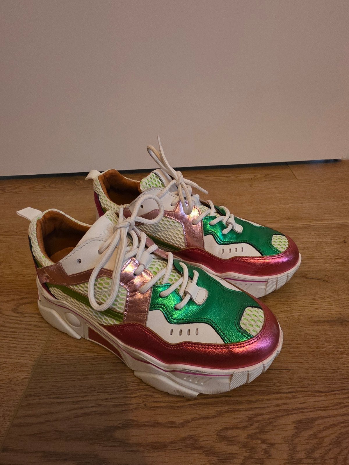 DWRS Maat 41, Ophalen of Verzenden, Gedragen, Overige kleuren, Sneakers of Gympen