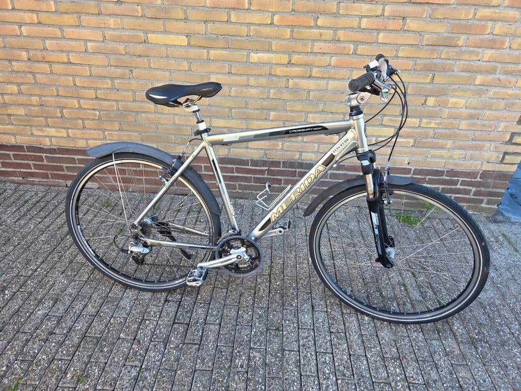 Merida crossway 8800 hybride fiets, 28 inch, Gebruikt, Vering, Velgrem