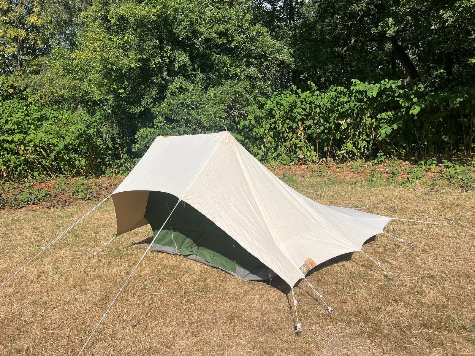 De Waard twee stoks stern 2 pers tent degelijk en storm vast, Caravans en Kamperen, Tenten, Ophalen of Verzenden, Gebruikt, Tot en met 2