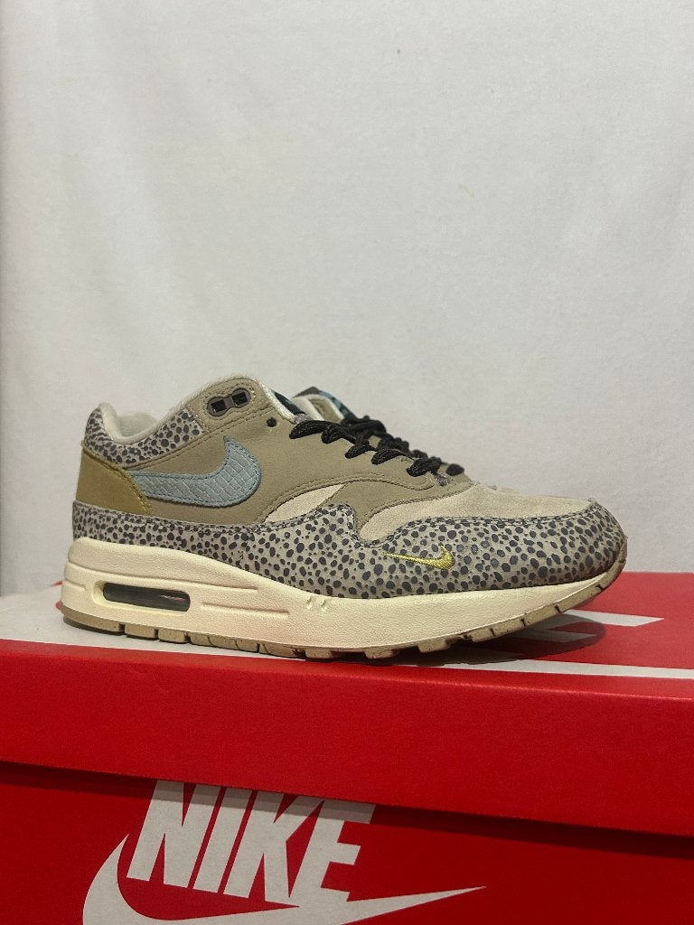 ALS NIEUW! Maat 40 - Nike Air Max 1 Cobblestone, Kleding | Dames, Verzenden, Nike, Nike, Nike