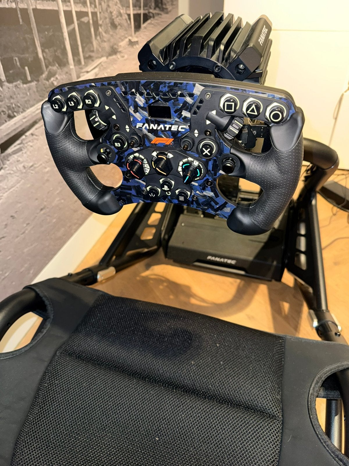 Fanatec ClubSport Racing Wheel F1 bundle 15-18NM DD+, Ophalen, Zo goed als nieuw