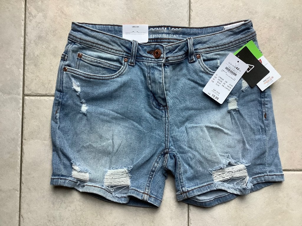 Korte spijkerbroek maat 42, Blauw, Nieuw, Ophalen of Verzenden, W33 - W36 (confectie 42/44)