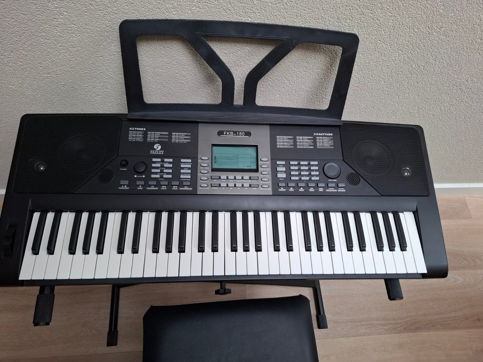 Foto 3 van FKB-180 Keyboard met standaard en krukje