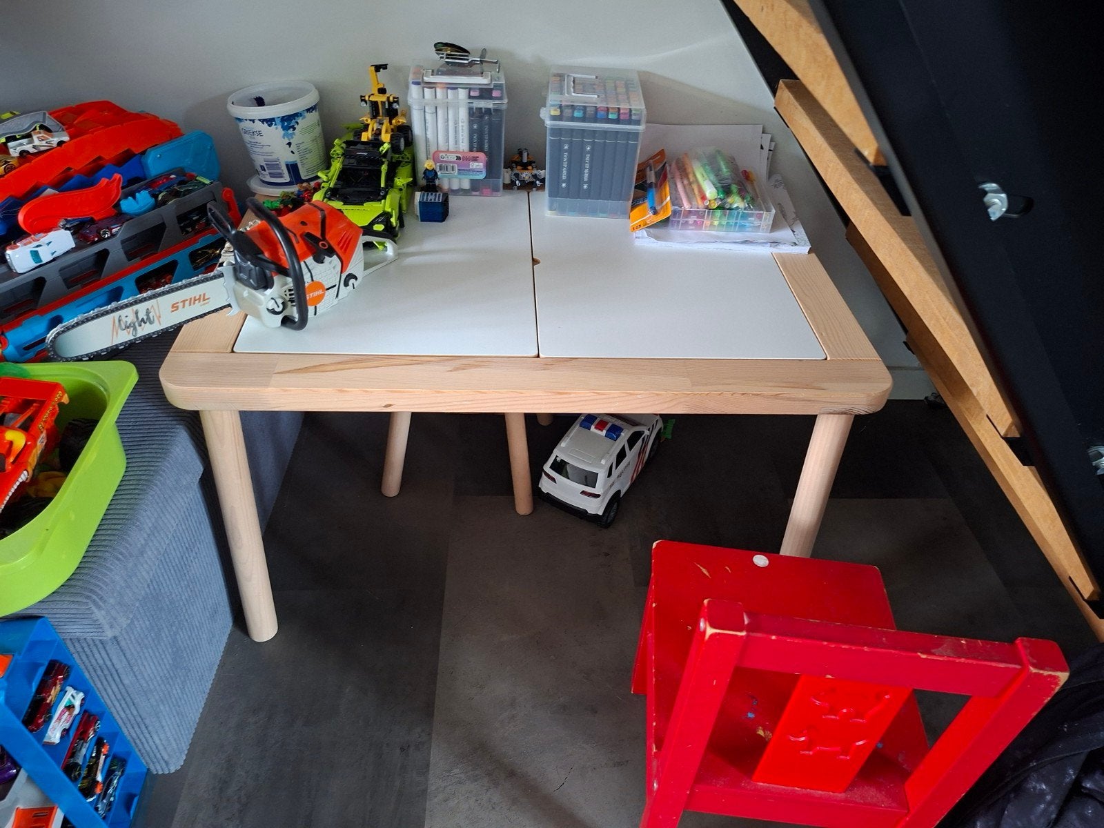 Ikea Flisat kindertafel met twee opbergbakken, Ophalen, Gebruikt, Tafel(s)