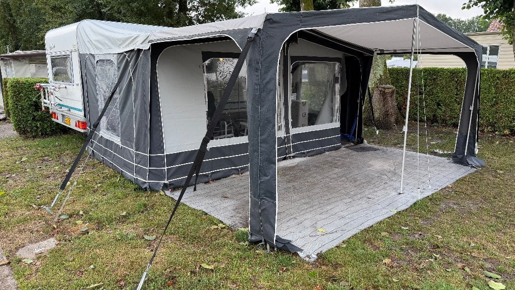Knaus Eifelland Sunshine 500 TL 1999 met voortent en luifel, Rondzit, 750 - 1000 kg, Particulier, 4 tot 5 meter