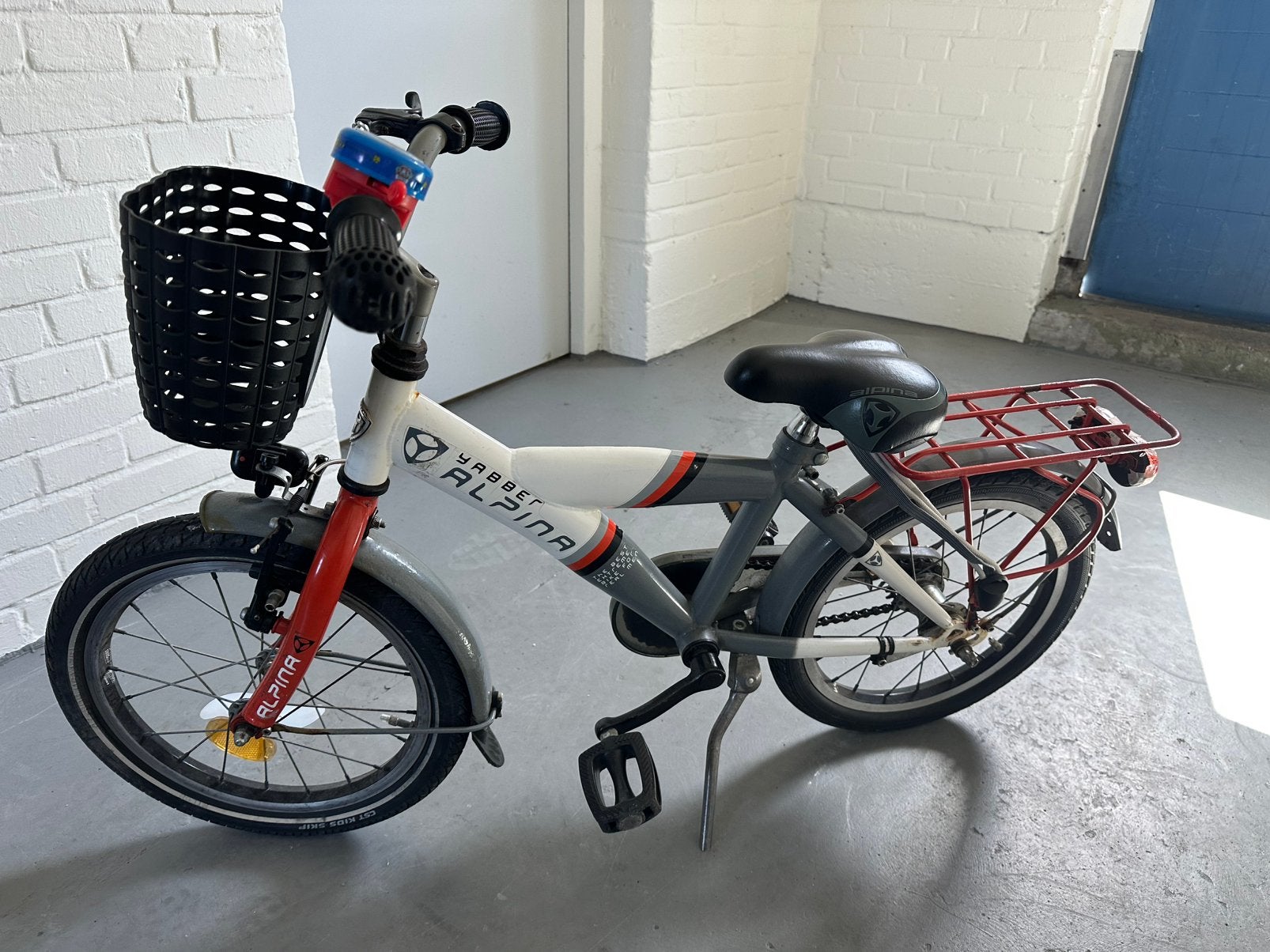 Kinderfiets 14inch, Terugtraprem, Zijwieltjes, Ophalen of Verzenden, Minder dan 16 inch